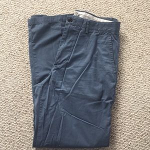 Men’s Docker Khakis in a Slate Blue, EUC